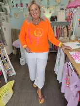 Lade das Bild in den Galerie-Viewer, MISS GOODLIFE V-NECK LOVE PEACE ORANGE