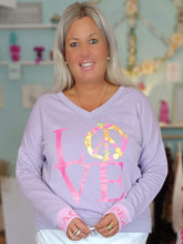 Lade das Bild in den Galerie-Viewer, MISS GOODLIFE V-NECK LOVE PEACE FLIEDER NEON PINK