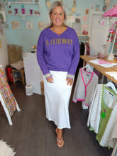 Lade das Bild in den Galerie-Viewer, MISS GOODLIFE V-NECK L(I)EBE STRASS LILAC/NEONYELLOW