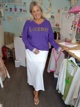 Lade das Bild in den Galerie-Viewer, MISS GOODLIFE V-NECK L(I)EBE STRASS LILAC/NEONYELLOW