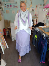 Lade das Bild in den Galerie-Viewer, SCHAL TUCH DREIECK CASHMERE ZWILLINGSHERZ "RAUTE AN RAUTE" GRAU FLIEDER