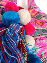 Lade das Bild in den Galerie-Viewer, ETHNO TASCHE SHARY