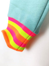 Lade das Bild in den Galerie-Viewer, MISS GOODLIFE V-NECK AMOUR PEACE LIGHTBLUE NEONPINK