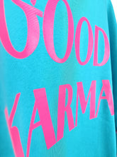 Lade das Bild in den Galerie-Viewer, MISS GOODLIFE SWEATER ROUNDNECK GOOD KARMA GOOD LUCK TURQUOISE