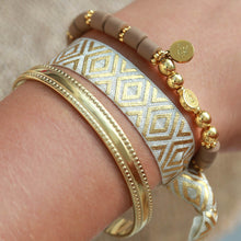 Lade das Bild in den Galerie-Viewer, LOVE IBIZA 3 ARMBÄNDER HAARGUMMIS LOST IN A DAYDREAM