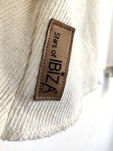 Lade das Bild in den Galerie-Viewer, PULLOVER STARS OF IBIZA "HIPPIE LOVE" CREME PINK ONE SIZE