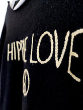 Lade das Bild in den Galerie-Viewer, PULLOVER STARS OF IBIZA "HIPPIE LOVE" SCHWARZ BEIGE ONE SIZE