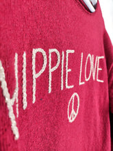 Lade das Bild in den Galerie-Viewer, PULLOVER STARS OF IBIZA "HIPPIE LOVE" BORDEAUX GOLD ONE SIZE