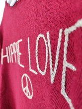 Lade das Bild in den Galerie-Viewer, PULLOVER STARS OF IBIZA "HIPPIE LOVE" BORDEAUX GOLD ONE SIZE