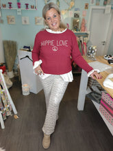Lade das Bild in den Galerie-Viewer, PULLOVER STARS OF IBIZA "HIPPIE LOVE" BORDEAUX GOLD ONE SIZE