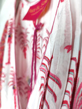 Lade das Bild in den Galerie-Viewer, S23 434 DRESS PLACE DU SOLEIL