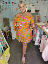 Lade das Bild in den Galerie-Viewer, DRESS HIPPIE DREAM FLOWER POWER FUCHSIA/ORANGE HOT LAVA