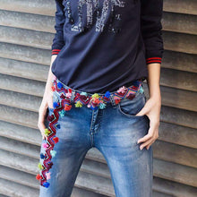 Lade das Bild in den Galerie-Viewer, ETHNO BINDE GÜRTEL PERU LILYBELL-Smitten-blau,Ethno,fair trade,fairtrade,multicolor,nachhaltig,Peru,pink,rot,Smitten,türkis,violett,weiß
