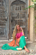 Lade das Bild in den Galerie-Viewer, DRESS BOBBI SUNNY DAYS PINK ORANGE EMERALD HOT LAVA
