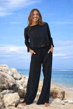 Lade das Bild in den Galerie-Viewer, TOP MADDIE BLACK HOT LAVA
