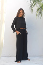 Lade das Bild in den Galerie-Viewer, PANTS MADDIE BLACK HOT LAVA
