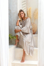 Lade das Bild in den Galerie-Viewer, DRESS HIPPIE DREAM LONG PEBBLE
