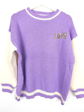 Lade das Bild in den Galerie-Viewer, PULLOVER WOLLMIX LOVE &amp; PEACE COLLEGE STYLE LILA ONE SIZE
