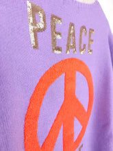 Lade das Bild in den Galerie-Viewer, PULLOVER WOLLMIX LOVE &amp; PEACE COLLEGE STYLE LILA ONE SIZE
