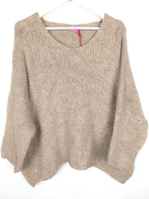 Lade das Bild in den Galerie-Viewer, STRICK PULLI BEIGE ONE SIZE
