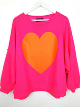 Lade das Bild in den Galerie-Viewer, MISS GOODLIFE ROUNDNECK &quot;BIG HEART&quot; NEON PINK
