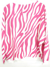 Lade das Bild in den Galerie-Viewer, MISS GOODLIFE ROUNDNECK &quot;L(I)EBE&quot; ZEBRA STRASS ROSÉ
