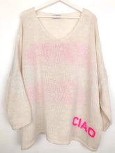 Lade das Bild in den Galerie-Viewer, ZWILLINGSHERZ PULLOVER OVERSIZE &quot;CIAO CIAO&quot; BEIGE CREME ONE SIZE
