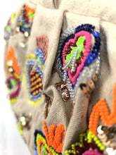 Lade das Bild in den Galerie-Viewer, CLUTCH LOLA SOUL KATHRINE SPRING SUMMER 2026
