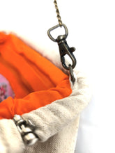 Lade das Bild in den Galerie-Viewer, CLUTCH LOLA SOUL KATHRINE SPRING SUMMER 2026
