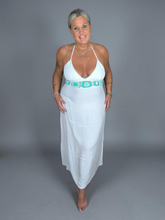 Lade das Bild in den Galerie-Viewer, DRESS FIJI IVORY AZURE HOT LAVA
