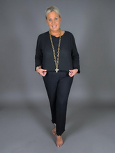 Lade das Bild in den Galerie-Viewer, TOP MADDIE BLACK HOT LAVA
