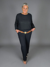 Lade das Bild in den Galerie-Viewer, PANTS MADDIE BLACK HOT LAVA
