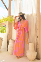 Lade das Bild in den Galerie-Viewer, DRESS ALANA MENTAWAI FUCHSIA-ORANGE HOT LAVA
