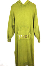 Lade das Bild in den Galerie-Viewer, MAXI KLEID SWEAT KARMA GREEN ONE SIZE
